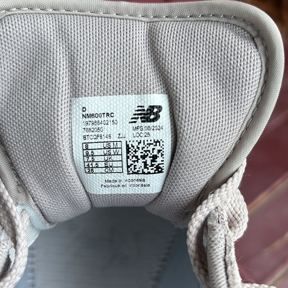 Women’s New Balance Tom Knox Athletic Shoes in Cream and Green, size 9.5 - Picture 5 of 5